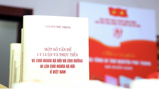 Sách “Một số vấn đề lý luận và thực tiễn về chủ nghĩa xã hội và con đường đi lên chủ nghĩa xã hội ở Việt Nam” của Tổng Bí thư Nguyễn Phú Trọng