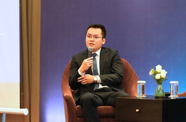 &Ocirc;ng L&ecirc; C&ocirc;ng Long, Trưởng Ban Kinh doanh ROX iPark tại hội thảo kh&aacute;ch h&agrave;ng FDI &nbsp;