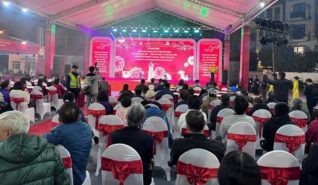 Kh&ocirc;ng gian quảng b&aacute; giới thiệu sản phẩm phục vụ Tết B&iacute;nh Ngọ - &ldquo;Xu&acirc;n an khang&rdquo; v&agrave; chợ hoa xu&acirc;n được&nbsp;tổ chức từ ng&agrave;y 4 - 11/2/2026 tại S&acirc;n vận động Ho&agrave;ng Cầu - H&agrave; Nội. &nbsp;