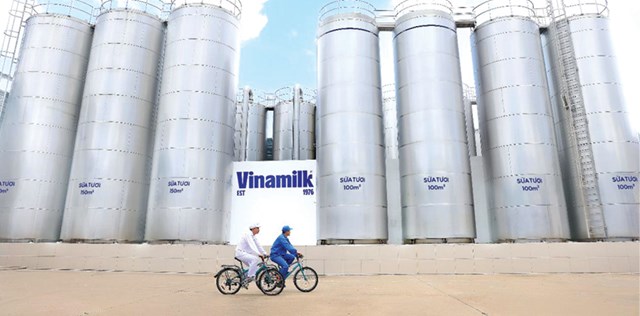 Vinamilk sở hữu hệ thống 16 nh&agrave; m&aacute;y sữa hiện đại bậc nhất trong v&agrave; ngo&agrave;i nước. Ảnh: Vi Nam