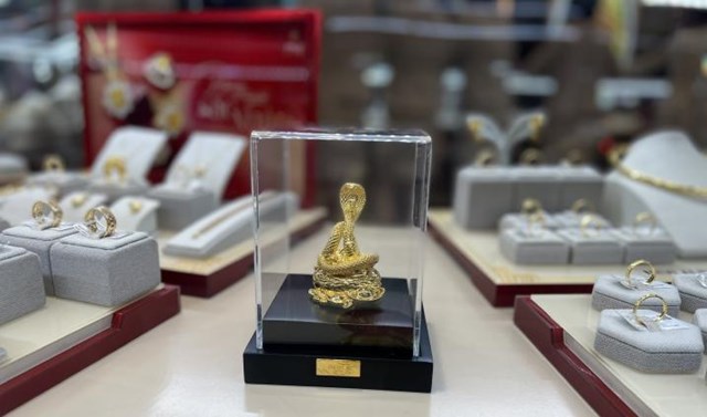 Tượng v&agrave;ng 24k Vương X&agrave; Trấn Bảo a &nbsp;