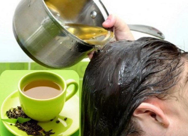Có thể đun nước trà xanh để gội đầu hoặc kết hợp với nguyên liệu khác để ủ tóc.