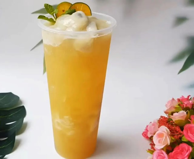 Món trà mãng cầu được giới trẻ yêu thích.