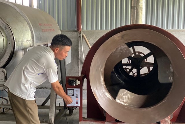 Tất cả các loại máy móc của HTX đều  có hệ thống VPS tùy chỉnh độ nhanh chậm theo ý muốn, vừa giảm sức lao động, vừa tiết kiệm thời gian.
