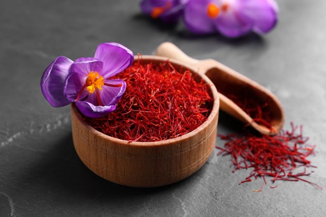 V&#224;ng đỏ xứ Ba Tư: Kh&#225;m ph&#225; thế giới tr&#224; Saffron - Ảnh 4