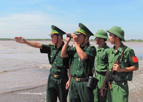 Kỷ niệm ng&#224;y Truyền thống Bộ đội Bi&#234;n ph&#242;ng (3/3): D&#226;ng trọn tuổi đời thanh xu&#226;n  - Ảnh 1