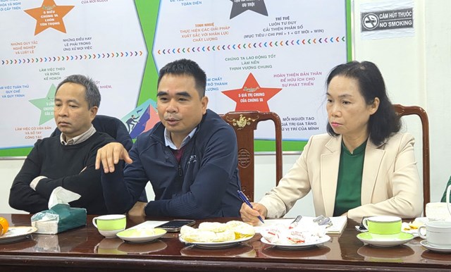 TS. Nguyễn Ngọc B&igrave;nh - Ph&oacute; Chủ tịch Hiệp hội Ch&egrave; Việt Nam, Ph&oacute; Viện trưởng Viện KHKT n&ocirc;ng l&acirc;m nghiệp miền n&uacute;i ph&iacute;a Bắc (ở giữa - PV) ph&aacute;t biểu tại Hội nghị