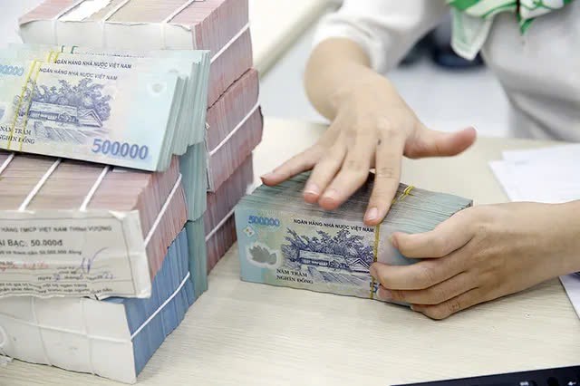 Nghi&#234;m cấm c&#225;c ng&#226;n h&#224;ng thương mại tự do tăng l&#227;i suất kh&#244;ng theo định hướng - Ảnh 1