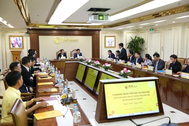 Quang cảnh buổi l&agrave;m việc. (Ảnh: T&amp;T Group) &nbsp;