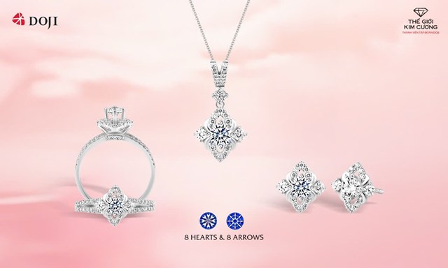 Trang sức kim cương lấp l&aacute;nh phản chiếu kh&iacute; chất rực rỡ của người phụ nữ. &nbsp;