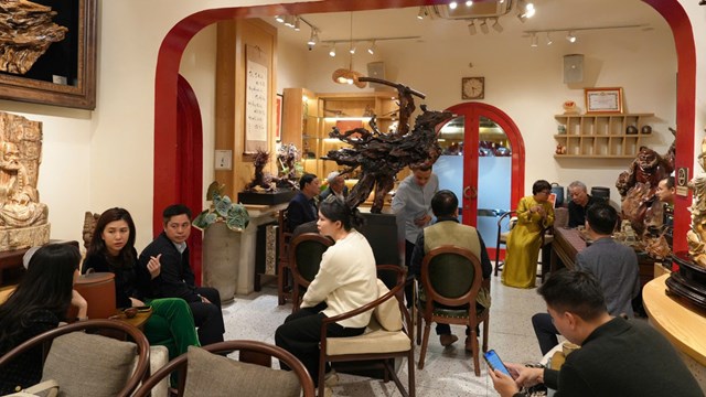 Tinh hoa trà cổ thụ từ đại ngàn “đổ bộ” Thủ đô - Ảnh 1