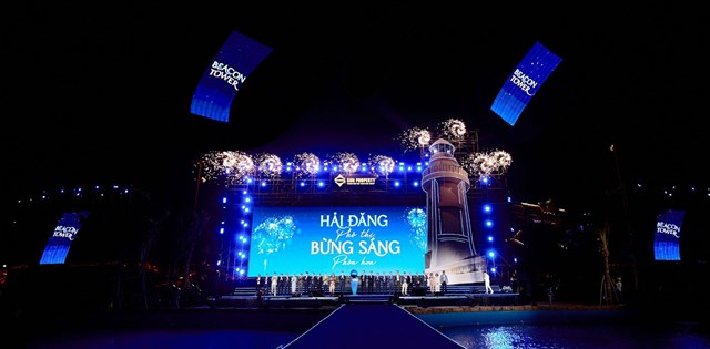 Kh&ocirc;ng kh&iacute; b&ugrave;ng nổ khi những th&ocirc;ng tin mới về Beacon Tower được c&ocirc;ng bố. Ảnh: &Aacute;nh Dương. &nbsp;