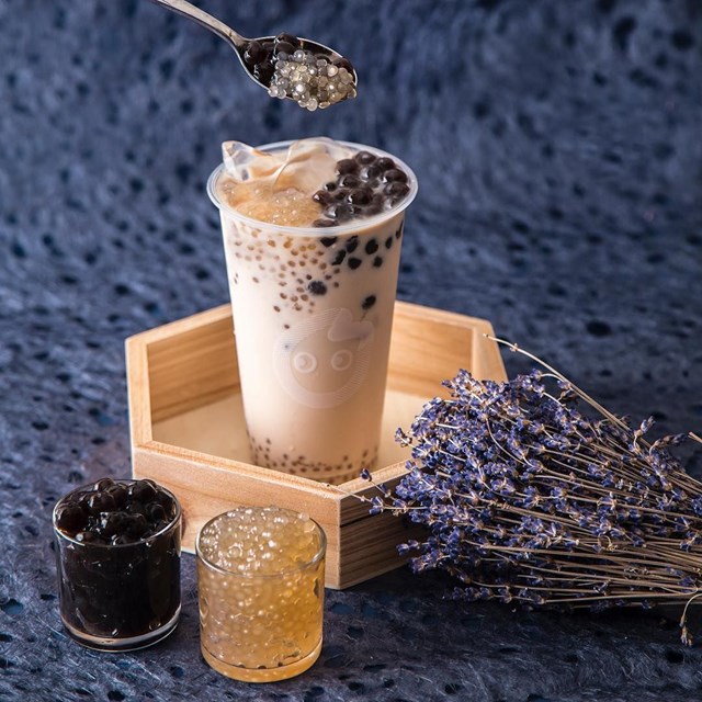 Tr&agrave; sữa thời đại mới: Khi người ti&ecirc;u d&ugrave;ng đ&ograve;i hỏi nhiều hơn l&agrave; một cốc đồ uống. &nbsp;