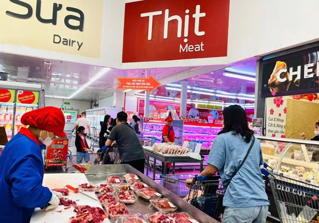 Trước &aacute;p lực chi ph&iacute; ng&agrave;y c&agrave;ng lớn, c&aacute;c doanh nghiệp b&aacute;n lẻ đang chủ động triển khai h&agrave;ng loạt giải ph&aacute;p nhằm duy tr&igrave; sức mua tr&ecirc;n thị trường.