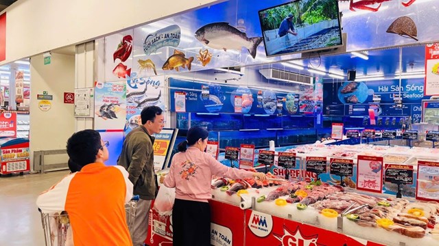 Nhiều hệ thống b&aacute;n lẻ lớn t&iacute;ch cực v&agrave;o cuộc b&igrave;nh ổn gi&aacute;, ổn định thị trường.&nbsp;