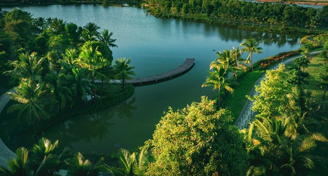 Kh&ocirc;ng gian xanh với chất lượng kh&ocirc;ng kh&iacute; tương đương rừng tự nhi&ecirc;n tại Eco Central Park &nbsp;
