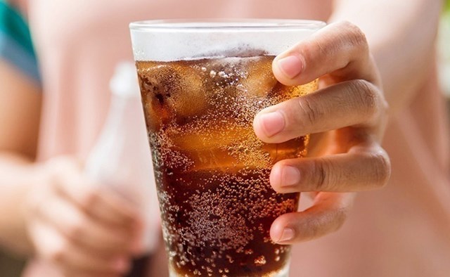 V&igrave; sao ng&agrave;y c&agrave;ng nhiều người trẻ th&iacute;ch đồ uống c&oacute; ga nhẹ, &iacute;t calo? &nbsp;