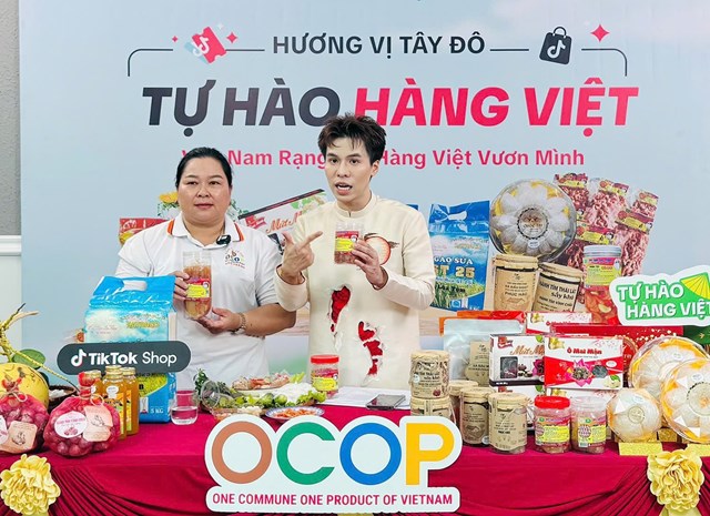 Nông sản lên sàn: Bước chuyển mình mạnh mẽ của nông nghiệp số - Ảnh 1