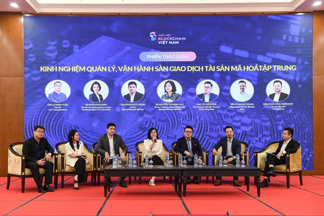 Phi&ecirc;n thảo luận tại hội thảo đề cập đến những th&aacute;ch thức ph&aacute;p l&yacute;, t&agrave;i ch&iacute;nh v&agrave; c&ocirc;ng nghệ trong việc quản l&yacute; v&agrave; vận h&agrave;nh s&agrave;n giao dịch t&agrave;i sản m&atilde; ho&aacute; &nbsp;