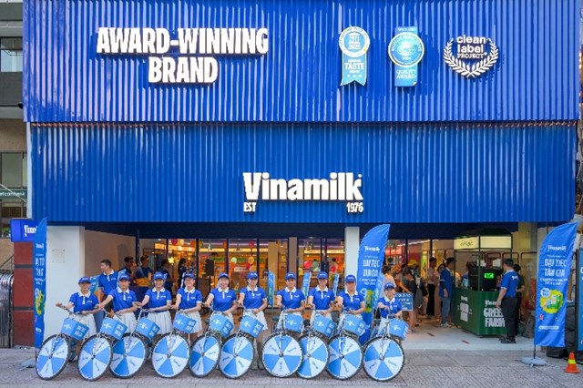 Hệ thống ph&acirc;n phối rộng khắp gi&uacute;p sản phẩm Vinamilk duy tr&igrave; độ phủ thị trường - Ảnh: VN &nbsp;