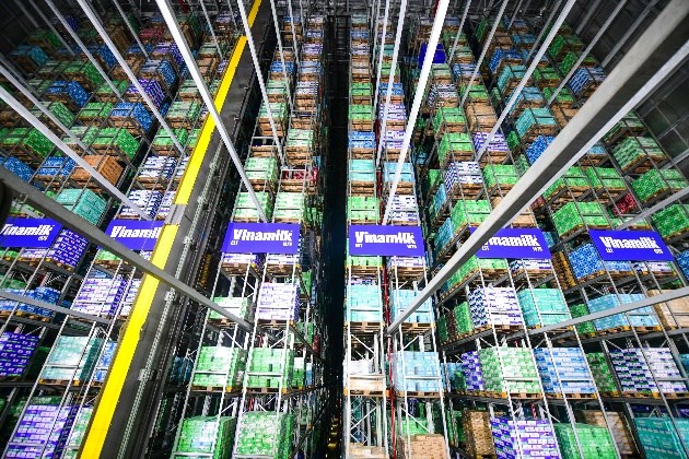 Hệ thống trang trại v&agrave; nh&agrave; m&aacute;y c&ocirc;ng nghệ cao gi&uacute;p Vinamilk kiểm so&aacute;t chất lượng tr&ecirc;n quy m&ocirc; lớn - Ảnh: VN &nbsp;