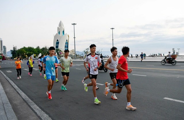 Chạy bộ kh&ocirc;ng chỉ c&ograve;n l&agrave; một phong tr&agrave;o thể thao tại Việt Nam những năm qua&nbsp; &nbsp;