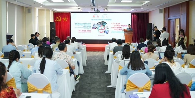 To&agrave;n cảnh buổi họp b&aacute;o &nbsp;