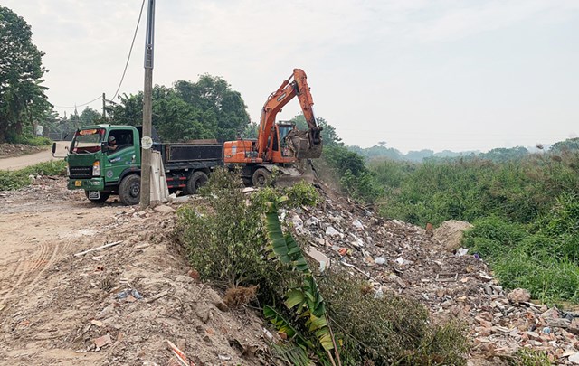 Bản tin bất động sản 12/4: Ngăn chặn vi phạm đất đai tại b&#227;i s&#244;ng Hồng - Ảnh 1