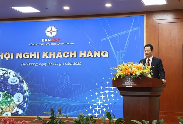 &Ocirc;ng Nguyễn Đức Thiện &ndash; Th&agrave;nh vi&ecirc;n HĐTV, Tổng Gi&aacute;m đốc EVNNPC ph&aacute;t biểu tại Hội nghị Kh&aacute;ch h&agrave;ng năm 2025 &nbsp;
