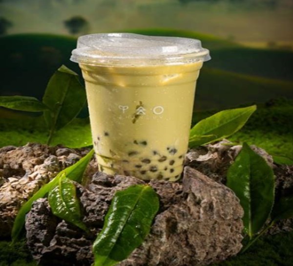 ShanLuv mang đến sự kết hợp độc đáo giữa trà Shan Tuyết và nước mía, tạo nên thức uống 