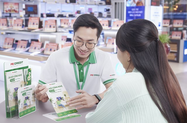 Chuyển đổi số kh&ocirc;ng chỉ l&agrave; động lực tăng trưởng m&agrave; l&agrave; nền tảng để FE CREDIT thực hiện sứ mệnh t&agrave;i ch&iacute;nh to&agrave;n diện &nbsp;