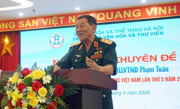 Trung tướng, Anh h&ugrave;ng LLVTND Phạm Tu&acirc;n chia sẻ tại lễ khai mạc &nbsp;