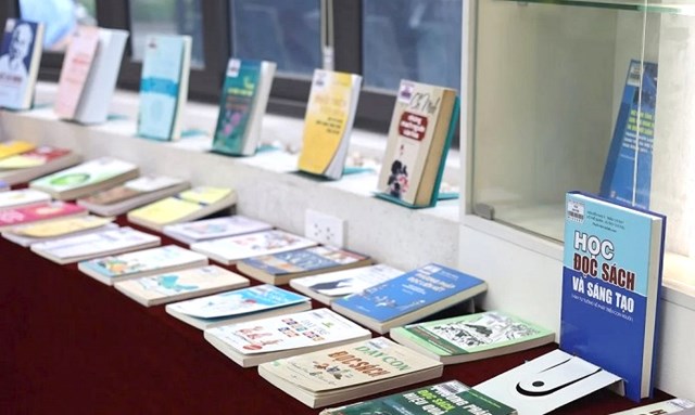 Ng&agrave;y S&aacute;ch v&agrave; Văn h&oacute;a đọc c&oacute; sự tham gia của c&aacute;c nh&agrave; xuất bản, c&ocirc;ng ty s&aacute;ch &nbsp;