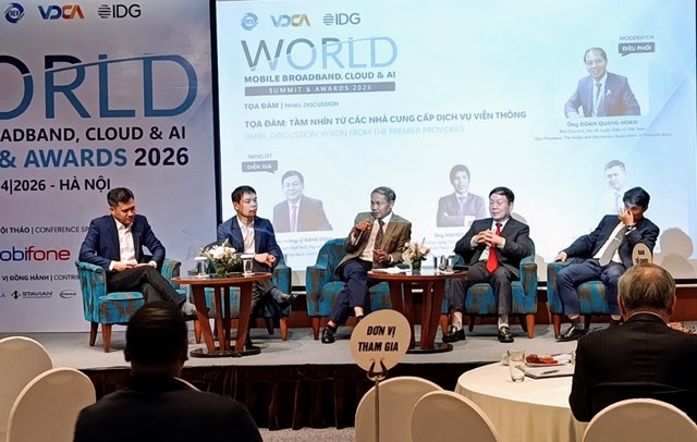 C&aacute;c chuy&ecirc;n gia trao đổi tại Hội thảo &nbsp;