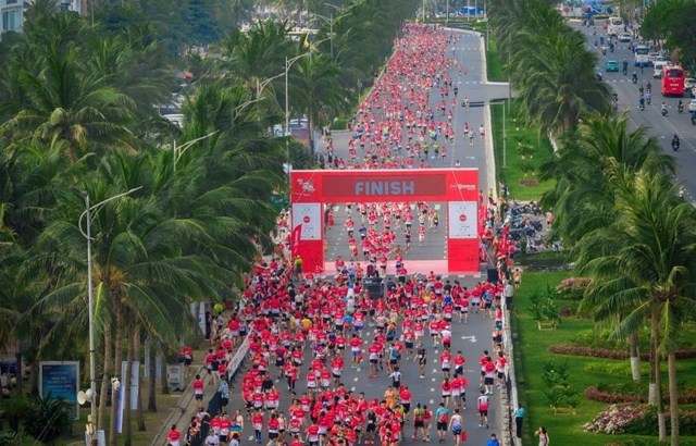 Giải chạy AirAsia RedRun Đ&agrave; Nẵng 2026 thu h&uacute;t gần 8.000 vận động vi&ecirc;n trong v&agrave; ngo&agrave;i nước tham gia. &nbsp;