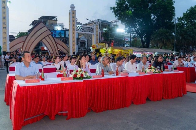 Lễ khai mạc Chương tr&igrave;nh &ldquo;Huế - Kinh đ&ocirc; ẩm thực&rdquo; 2025