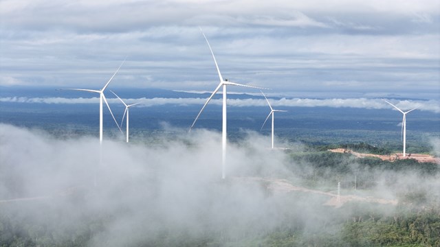 Việc T&amp;T Group đưa Savan 1 v&agrave;o vận h&agrave;nh thương mại ngay trước thềm năm mới 2026 cũng được ghi nhận l&agrave; một trong mười sự kiện ti&ecirc;u biểu của ng&agrave;nh năng lượng Việt Nam năm 2025. &nbsp;