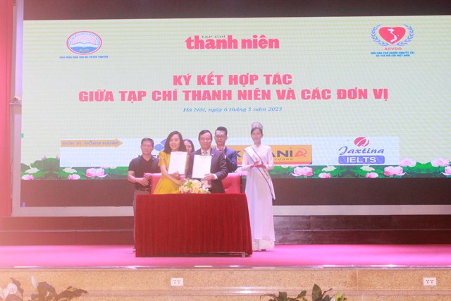 Tạp ch&iacute; Thanh ni&ecirc;n k&yacute; kết hợp t&aacute;c với Đo&agrave;n thanh ni&ecirc;n Học viện H&agrave;nh ch&iacute;nh v&agrave; Quản trị c&ocirc;ng &nbsp;