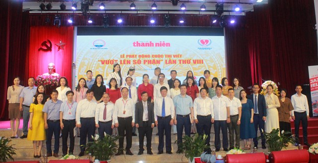 Đại biểu chụp ảnh lưu niệm tại Chương tr&igrave;nh &nbsp;