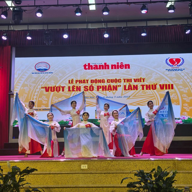 Văn ngh&ecirc;̣ chào mừng cu&ocirc;̣c thi