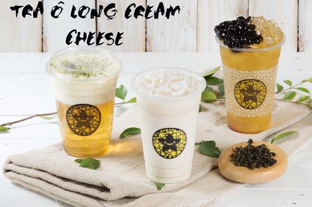 Với tín đồ trà sữa, món này hẳn đã quá quen: vị trà ô long hơi đắng quyện cùng lớp cream cheese béo thơm tạo nên hương vị đầy cuốn hút.