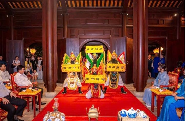 T&#225;i hiện Ngự tr&#224; Ho&#224;ng cung - Một n&#233;t son trong d&#242;ng chảy văn h&#243;a Huế - Ảnh 2