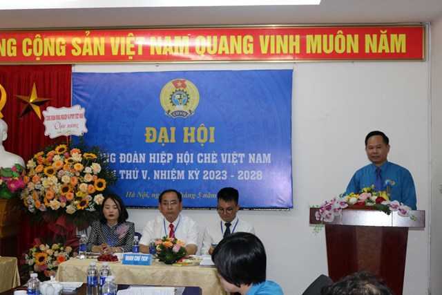 Đồng ch&iacute; Đỗ Tiến Dũng - Ph&oacute; Chủ tịch C&ocirc;ng đo&agrave;n N&ocirc;ng nghiệp v&agrave; PTNT Việt Nam ph&aacute;t biểu chỉ đạo Đại hội.