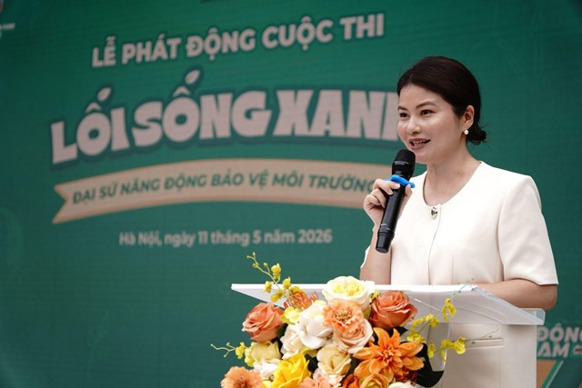 B&agrave; L&ecirc; Thị Ho&agrave;i Thương, đại diện C&ocirc;ng ty TNHH Nestl&eacute; Việt Nam b&agrave;y tỏ những gi&aacute; trị v&agrave; th&oacute;i quen tốt được h&igrave;nh th&agrave;nh từ khi c&ograve;n đi học sẽ theo c&aacute;c em suốt h&agrave;nh tr&igrave;nh trưởng th&agrave;nh.
