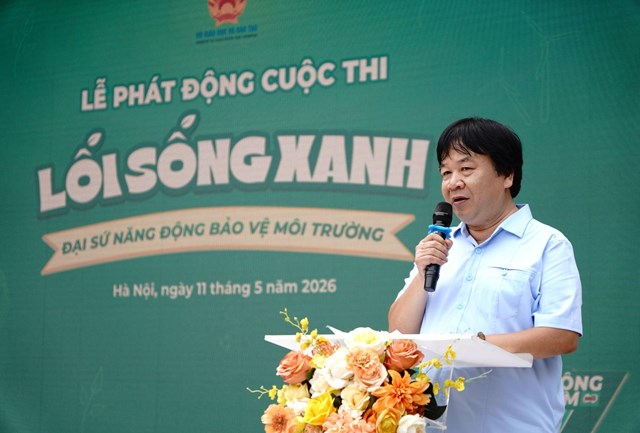 Nh&agrave; b&aacute;o Phan Việt H&ugrave;ng - Ph&oacute; Tổng bi&ecirc;n tập B&aacute;o Thiếu ni&ecirc;n Tiền phong v&agrave; Nhi đồng chia sẻ tại lễ ph&aacute;t động cuộc thi &nbsp;