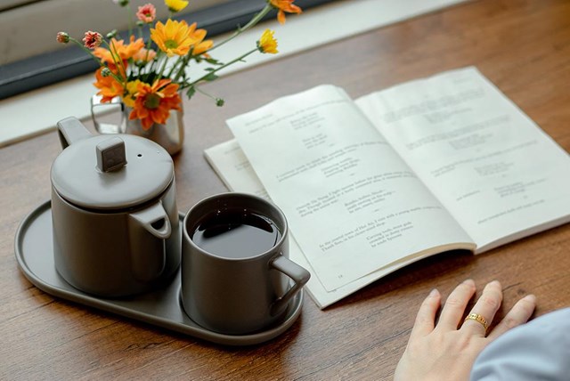 Trà và sách kết hợp tạo nên lối sống chữa lành, nuôi dưỡng tâm hồn và tri thức vượt thời gian.