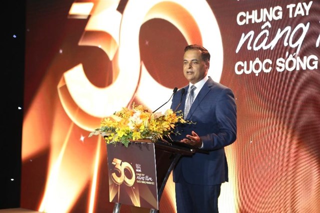 &ldquo;Trong tương lai, ch&uacute;ng t&ocirc;i mong muốn tiếp tục đầu tư để tạo ra gi&aacute; trị v&agrave; t&aacute;c động t&iacute;ch cực cho người ti&ecirc;u d&ugrave;ng, cộng đồng v&agrave; m&ocirc;i trường&rdquo;, &ocirc;ng Binu Jacob chia sẻ. &nbsp;