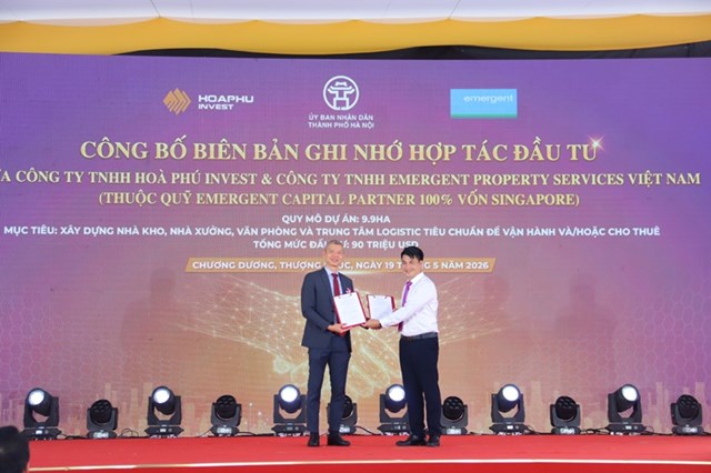 Trao bi&ecirc;n bản ghi nhớ hợp t&aacute;c MOU &nbsp;
