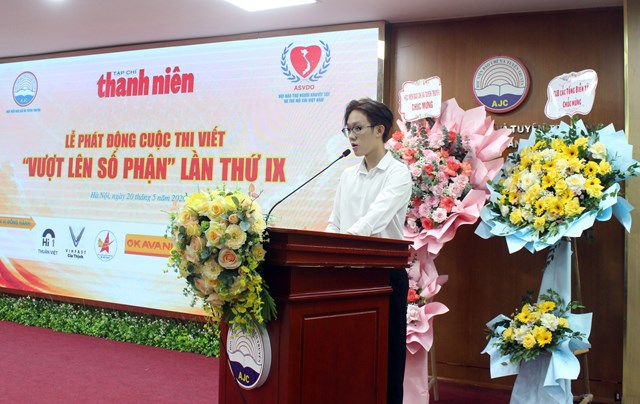 Đại diện đo&agrave;n vi&ecirc;n, thanh ni&ecirc;n ph&aacute;t biểu hưởng ứng cuộc thi