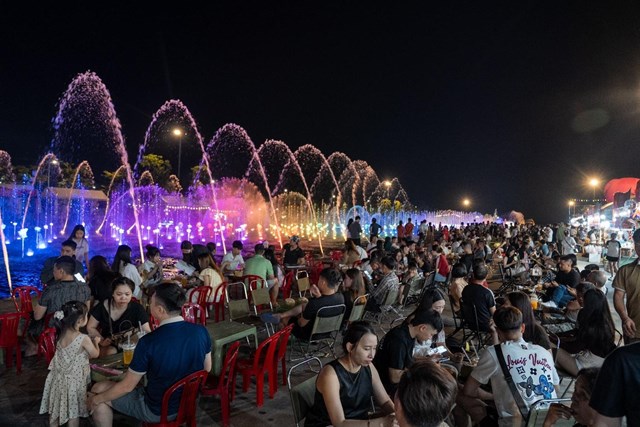 Nhịp sống sầm uất tại đô thị Sun Urban City phía Nam Hà Nội - Ảnh 8